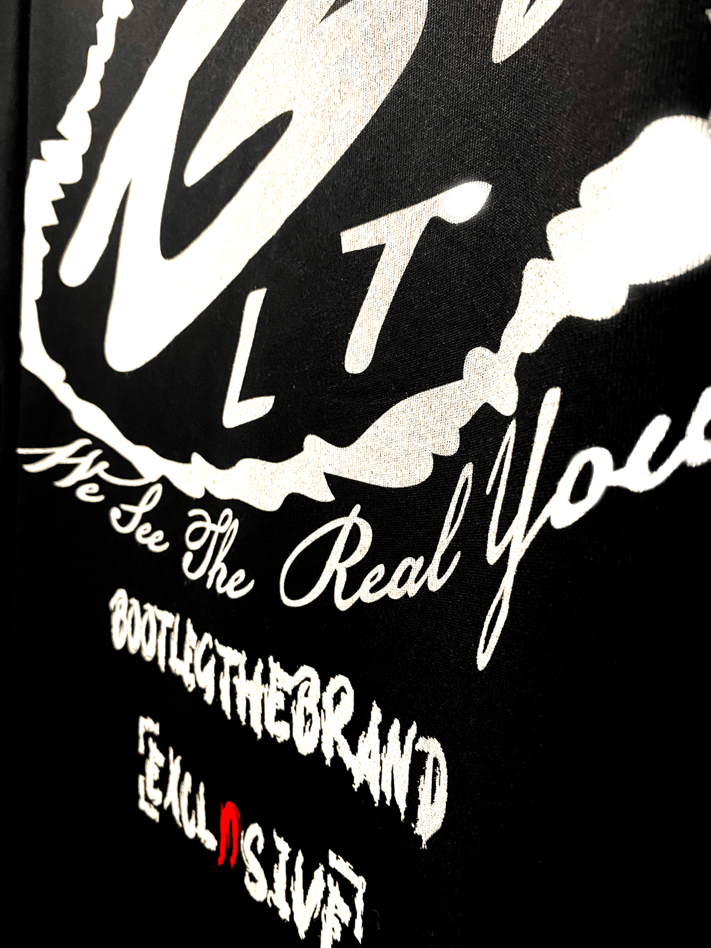 Close Friends Tee (BLACK) - BootLegTheBrand