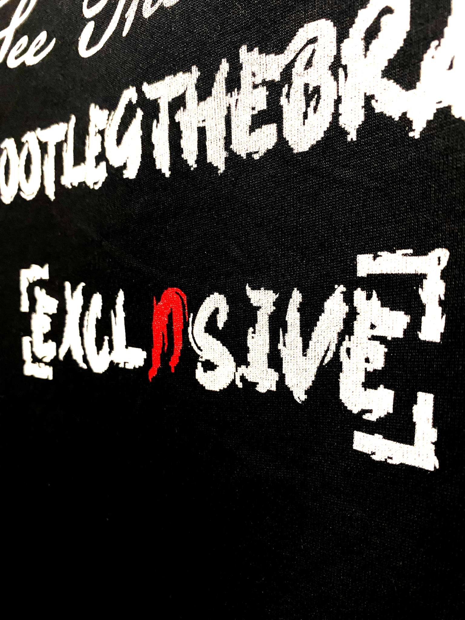 Close Friends Tee (BLACK) - BootLegTheBrand