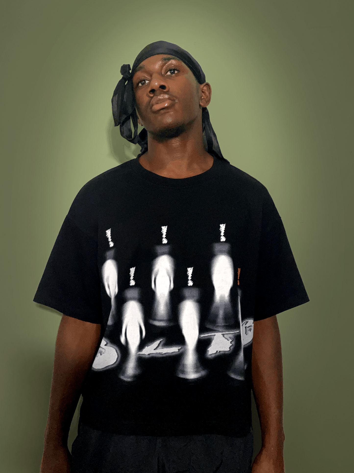 Close Friends Tee (BLACK) - BootLegTheBrand