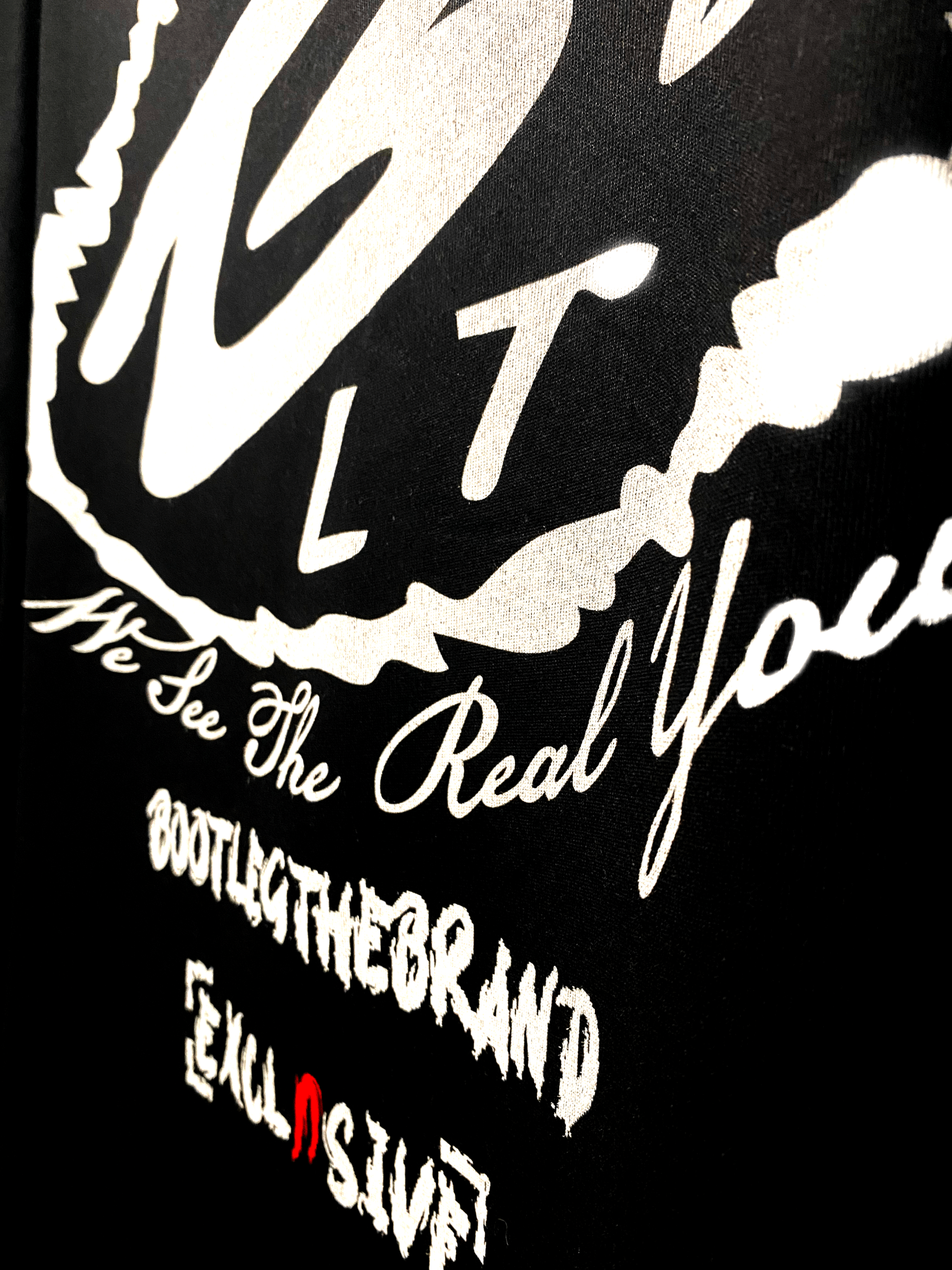 Close Friends Tee (BLACK) - BootLegTheBrand